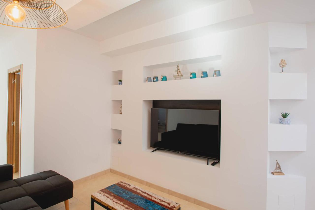 Stylish 6 Bedroom Villa Princesa - Hot Tub - Heated Pool - Near Beach & Waterparks Коста Бланка Экстерьер фото