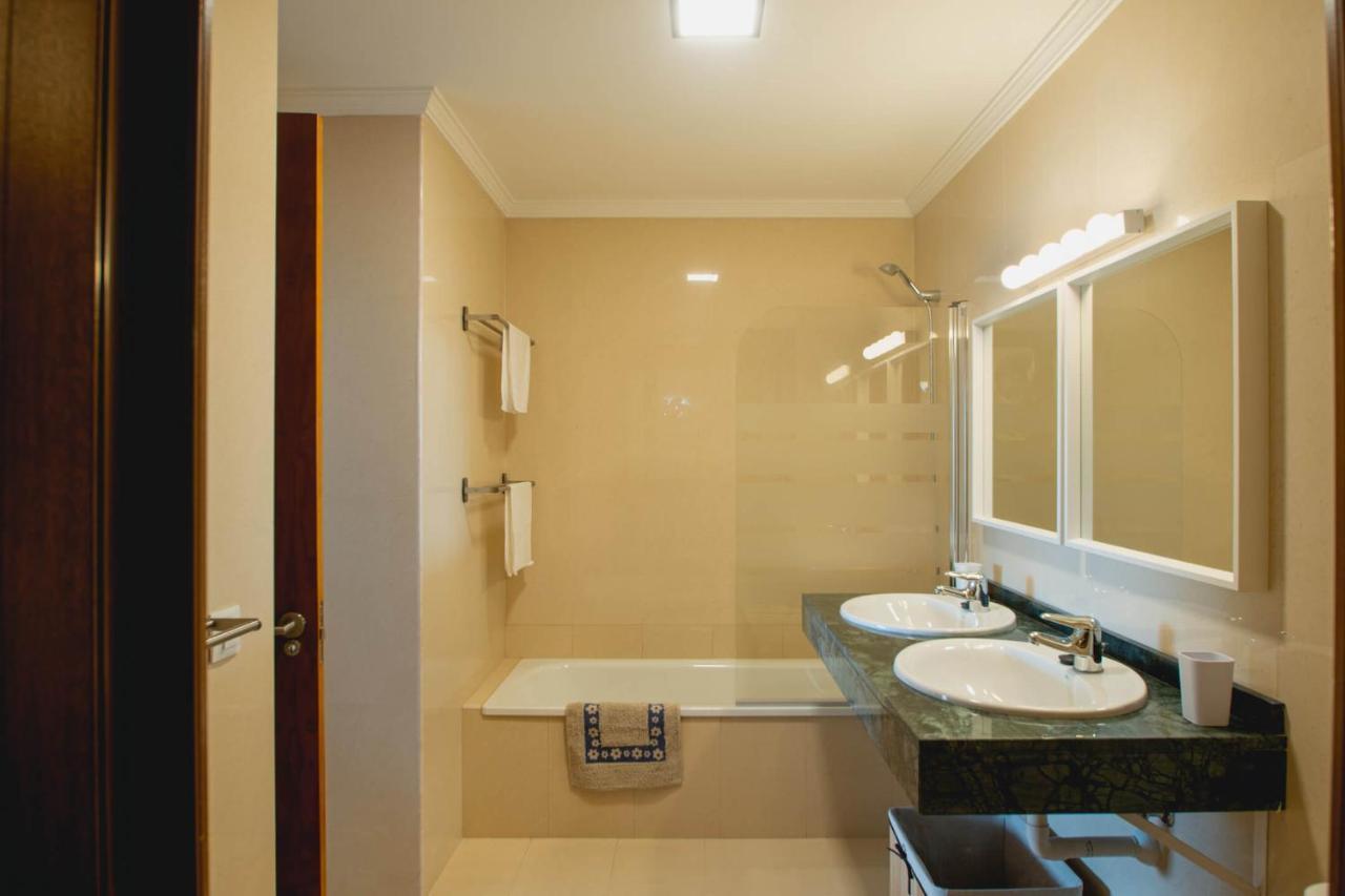 Stylish 6 Bedroom Villa Princesa - Hot Tub - Heated Pool - Near Beach & Waterparks Коста Бланка Экстерьер фото